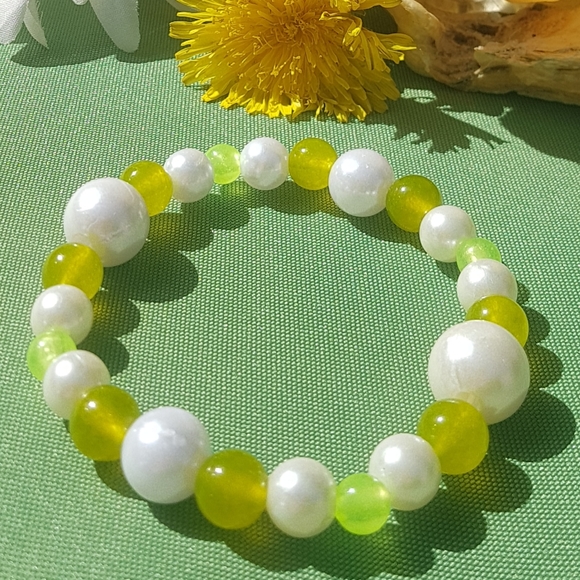 ππ§πΌββοΈ Luminous Seaweed Glow bracelet - Picture 4 of 6